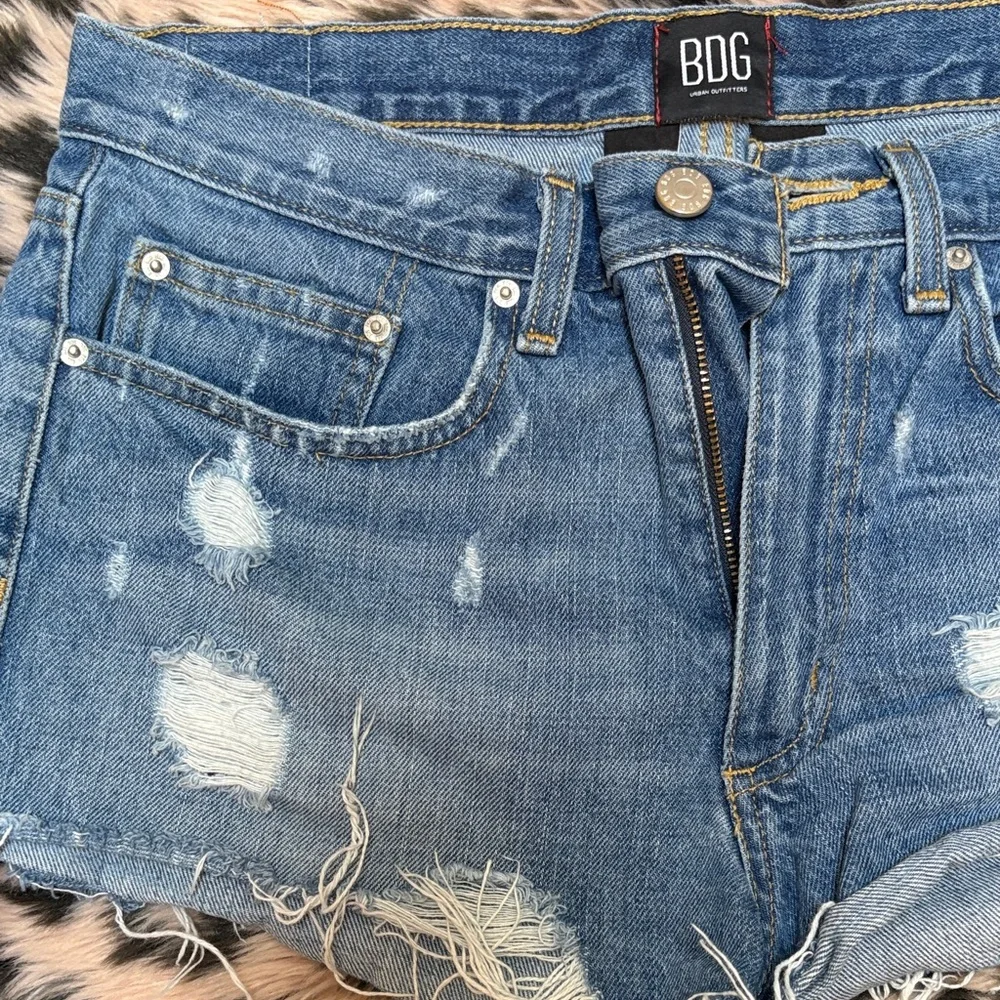 BDG Light Blue Ripped Distressed Essential Mid-Rise Jean Shorts - Picture 2 of 6